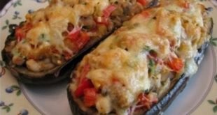 Великолепные лодочки из баклажанов с курицей и овощами