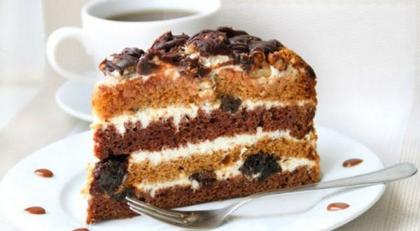 Очень вкусный сметанник с черносливом